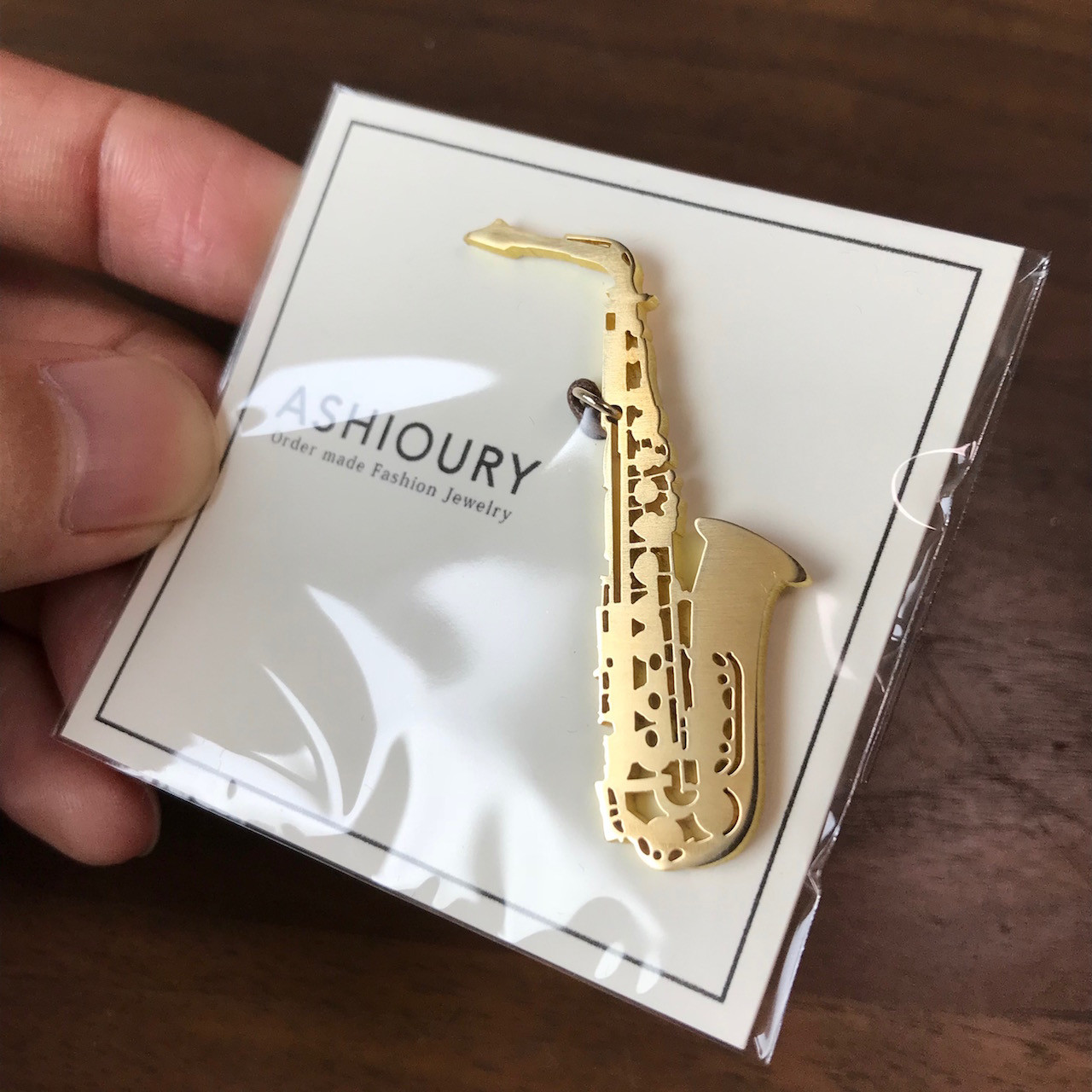 アルトサックスのチャーム